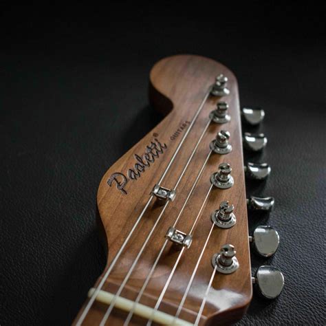 paoletti guitars.